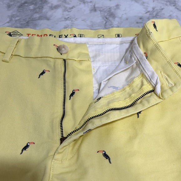 ST. JOHNSBAY MENS CASUAL SHORTS YELLOW TOUCAN PRINT Sz 32 - Picture 7 of 10